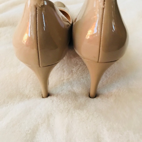 EUC Gorgeous 4” Cole Haan Patent Leather Pumps - Picture 2 of 4